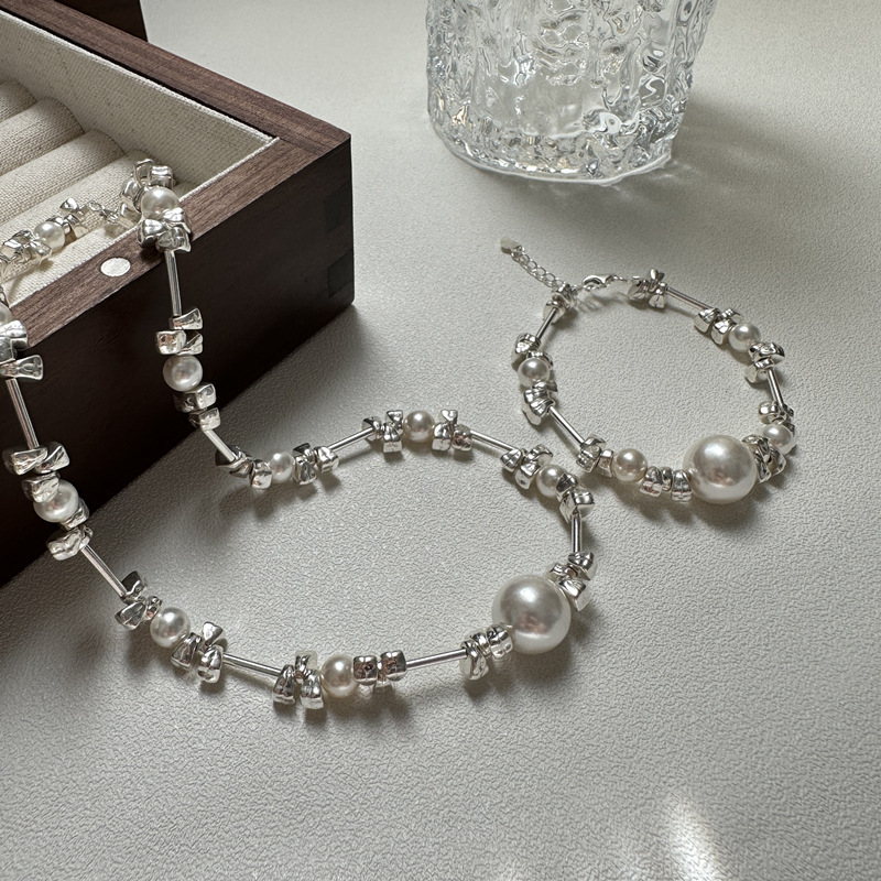 Showcasing the bracelet's shine