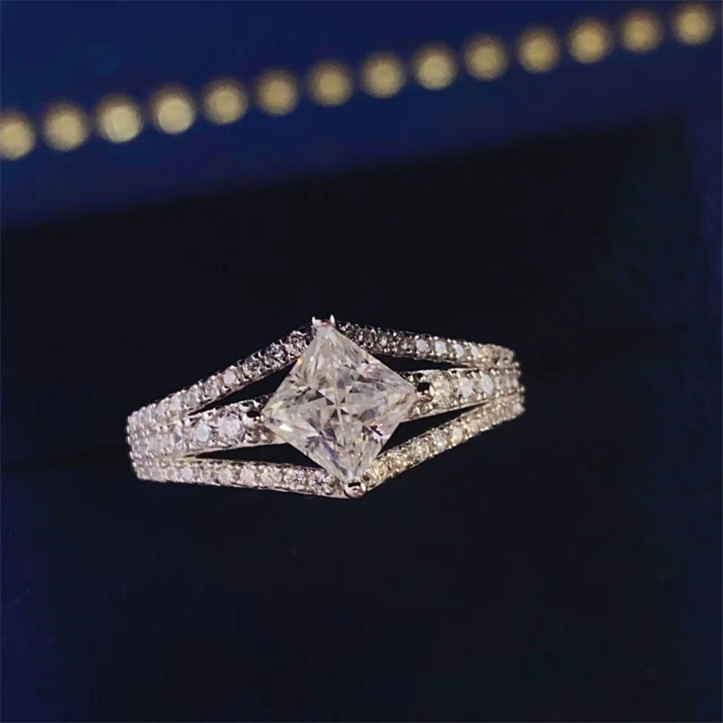 Moissanite Diamond Ring Image 1