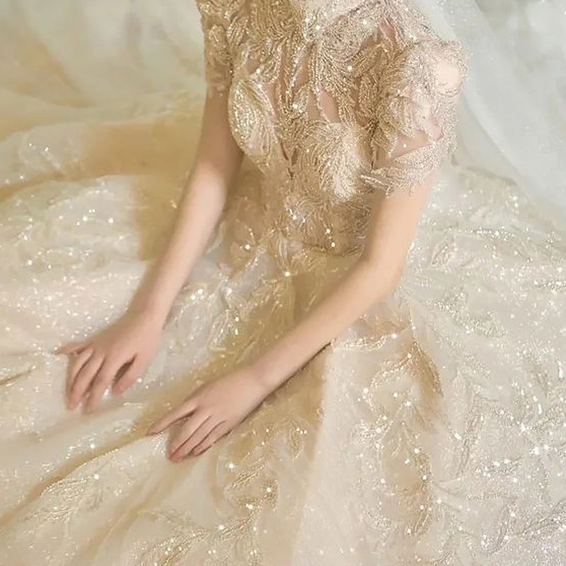 Retro Wedding Dress Image 1