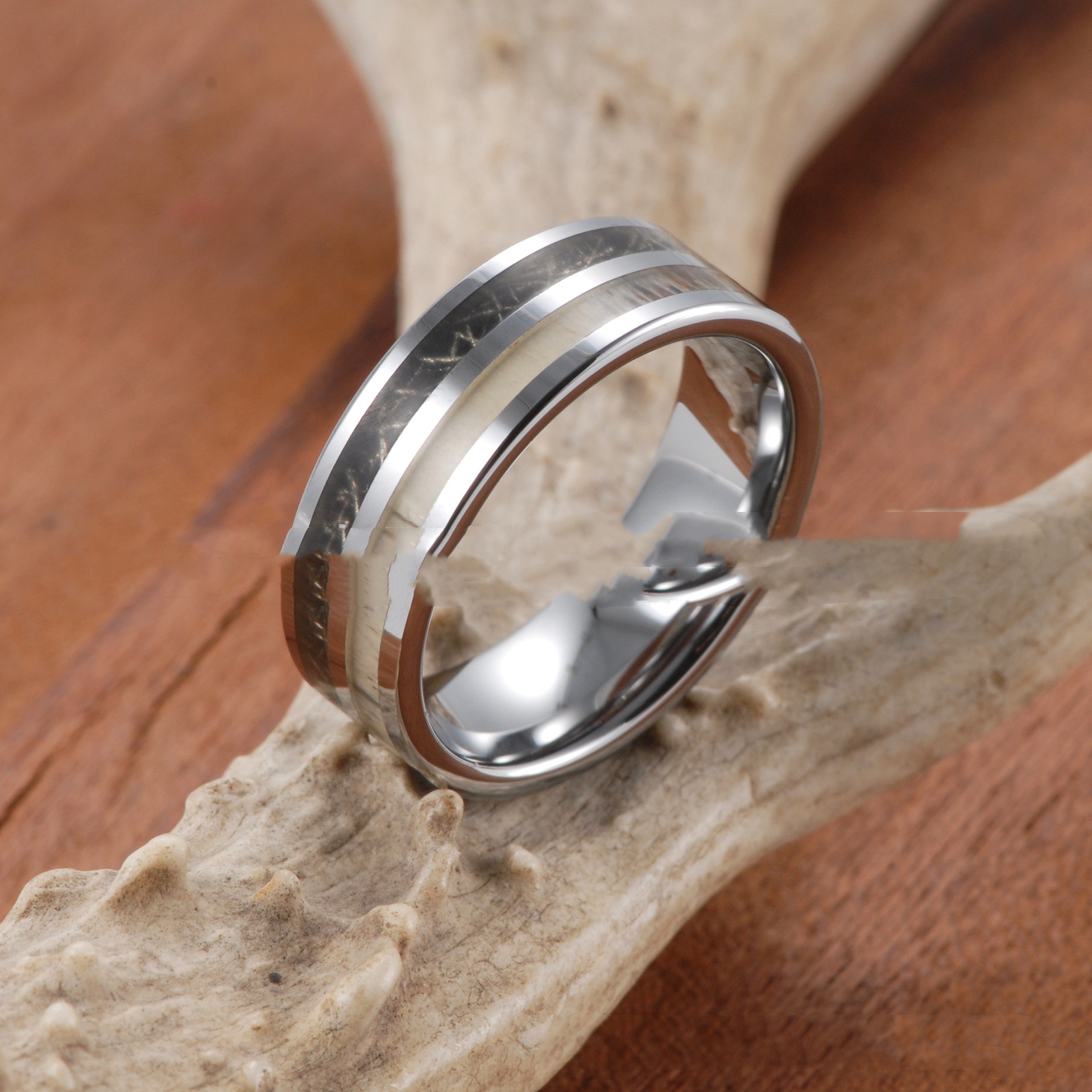 Antlers Tungsten Ring Image 3