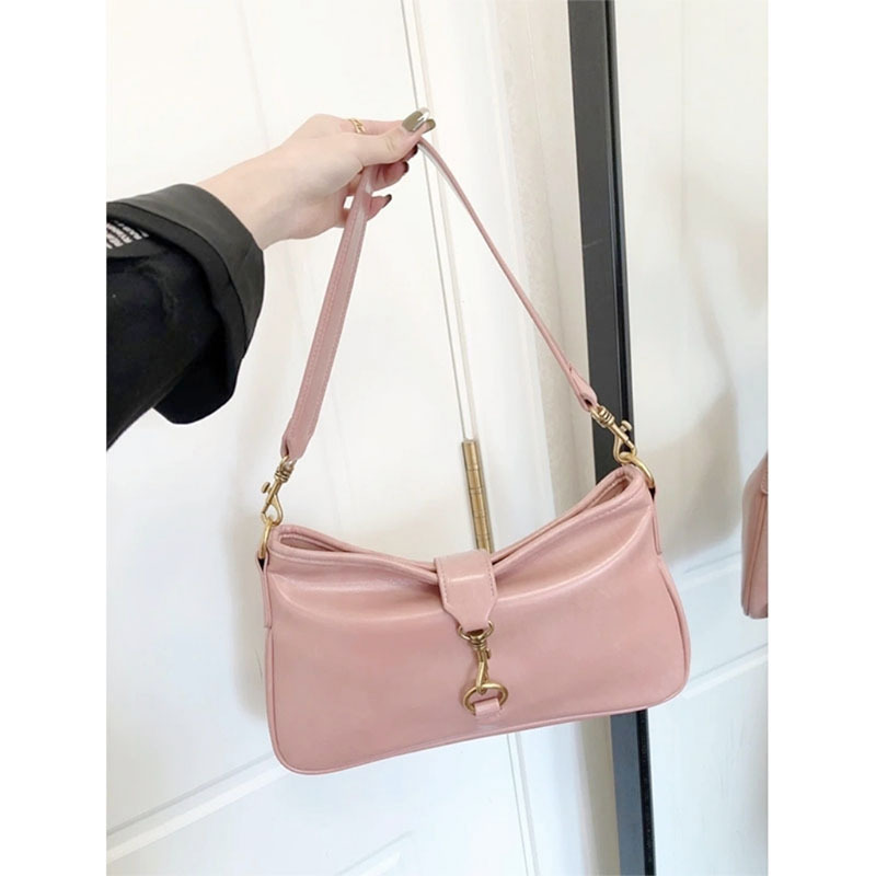 Commuter Bag Features