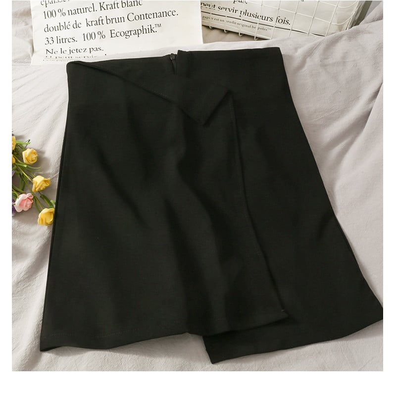 Irregular High-waisted Slim All-match Skirt in Black