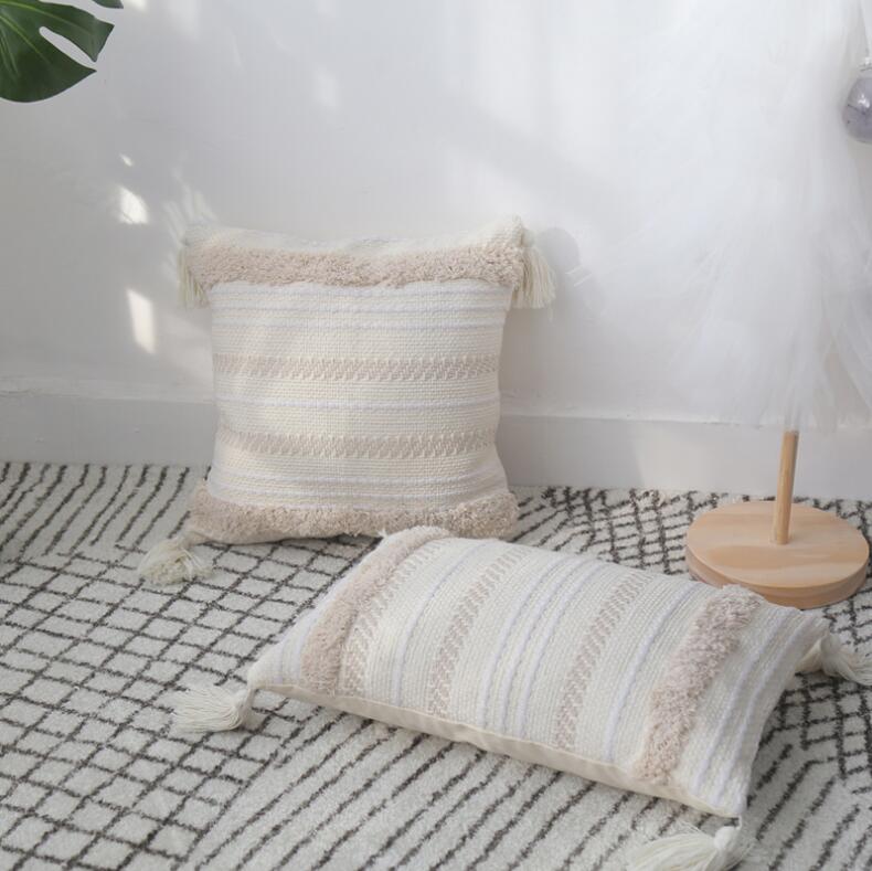 Frien Cushion 1