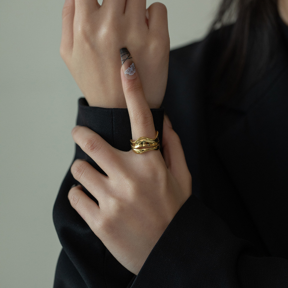 Anillo de Personalidad de Oro y Acero de Titanio con Diseño de Cruz Doble Capa 5