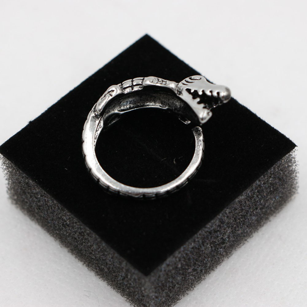 Crocodile Nightclub Alloy Ring - Image 3