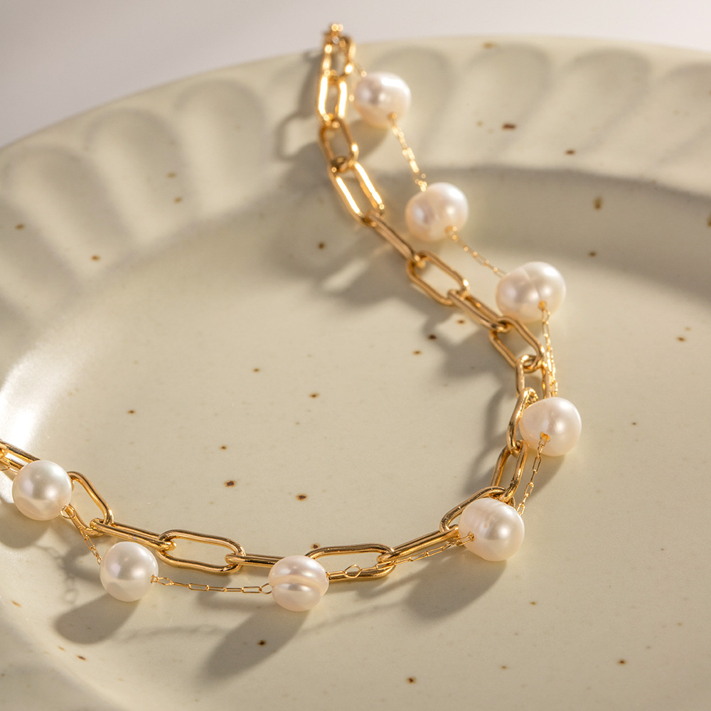French Elegant Bracelet Image 2