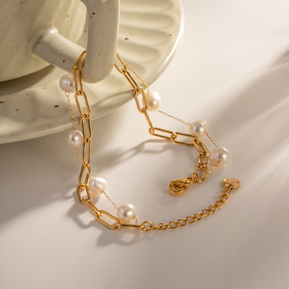 French Elegant Bracelet Image 5