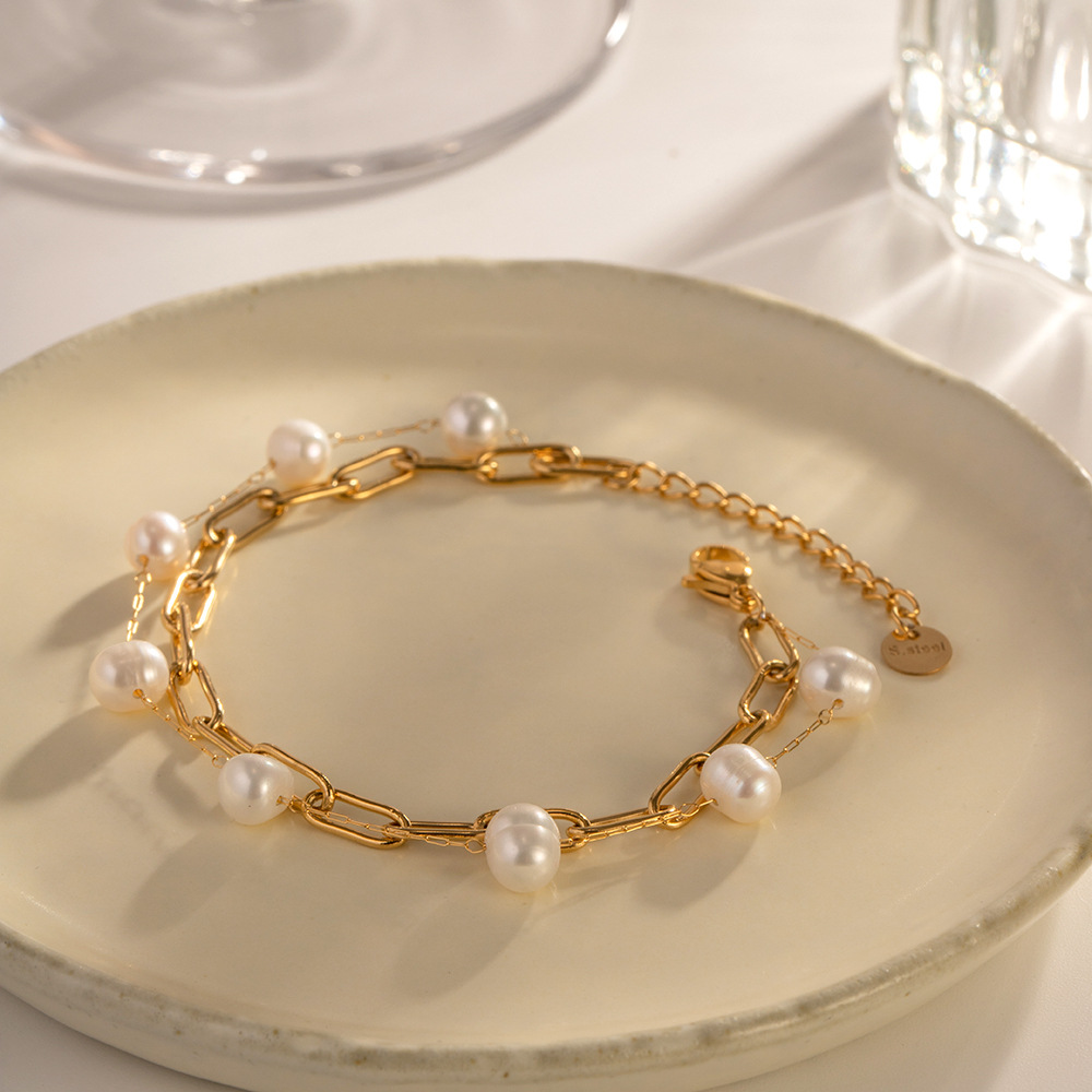 French Elegant Bracelet Image 1