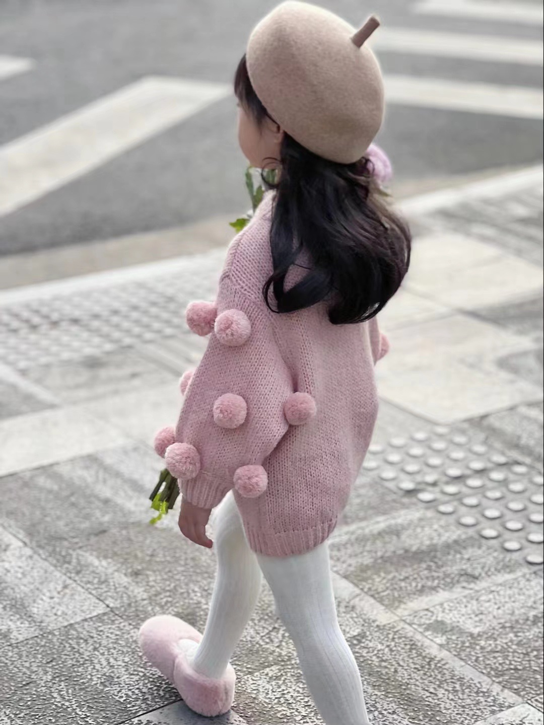 Girls' Pullover 12