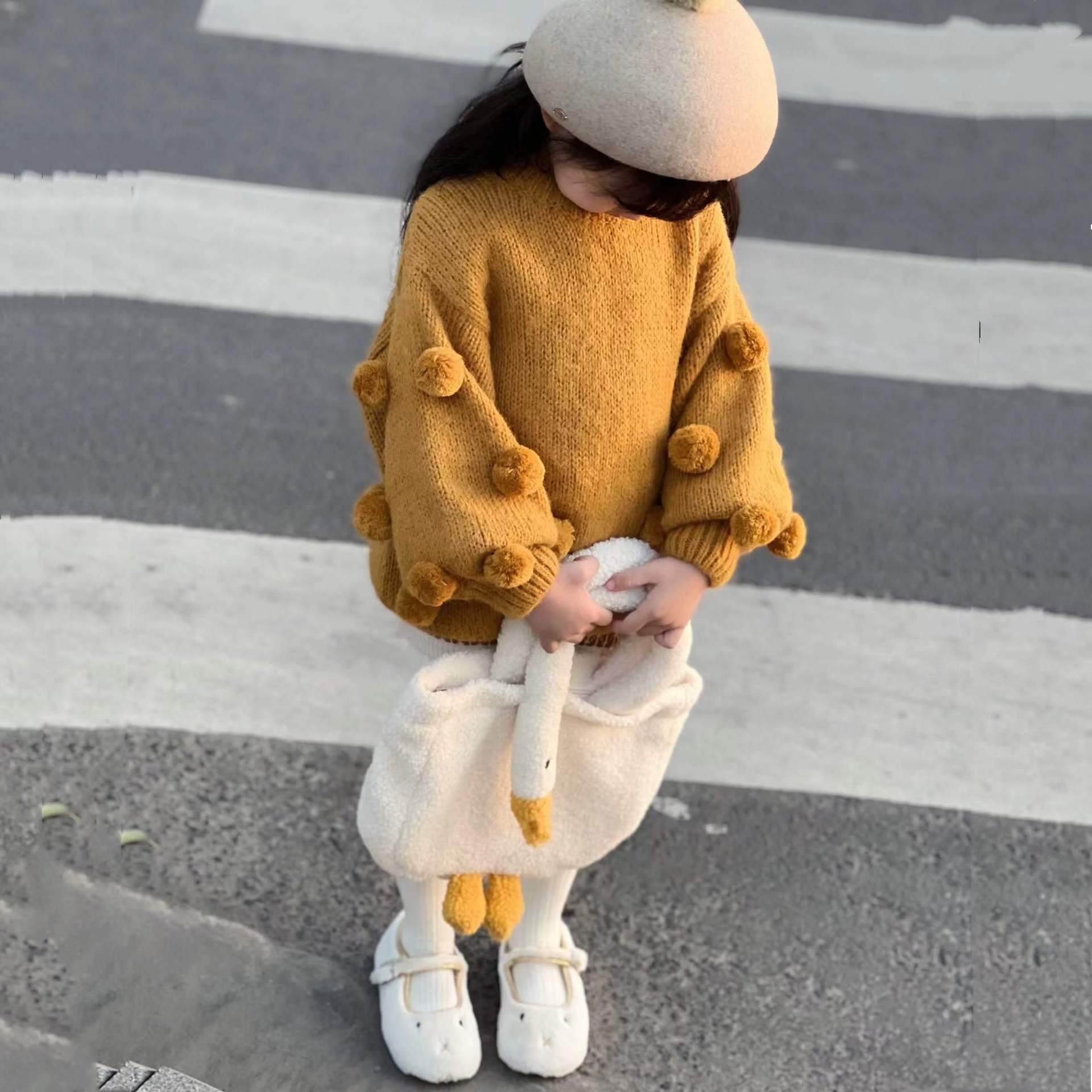 Girls' Pullover 2