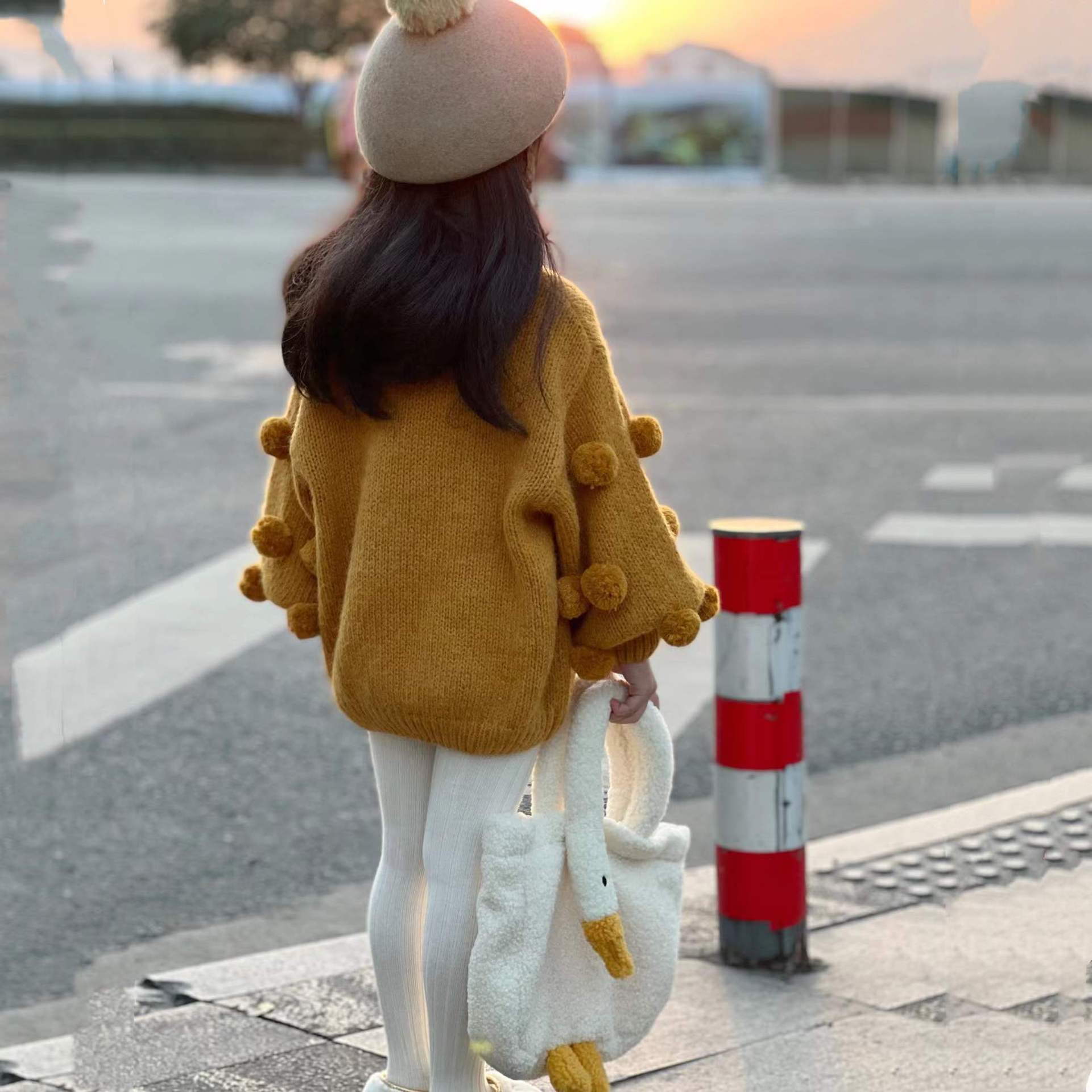 Girls' Pullover 9