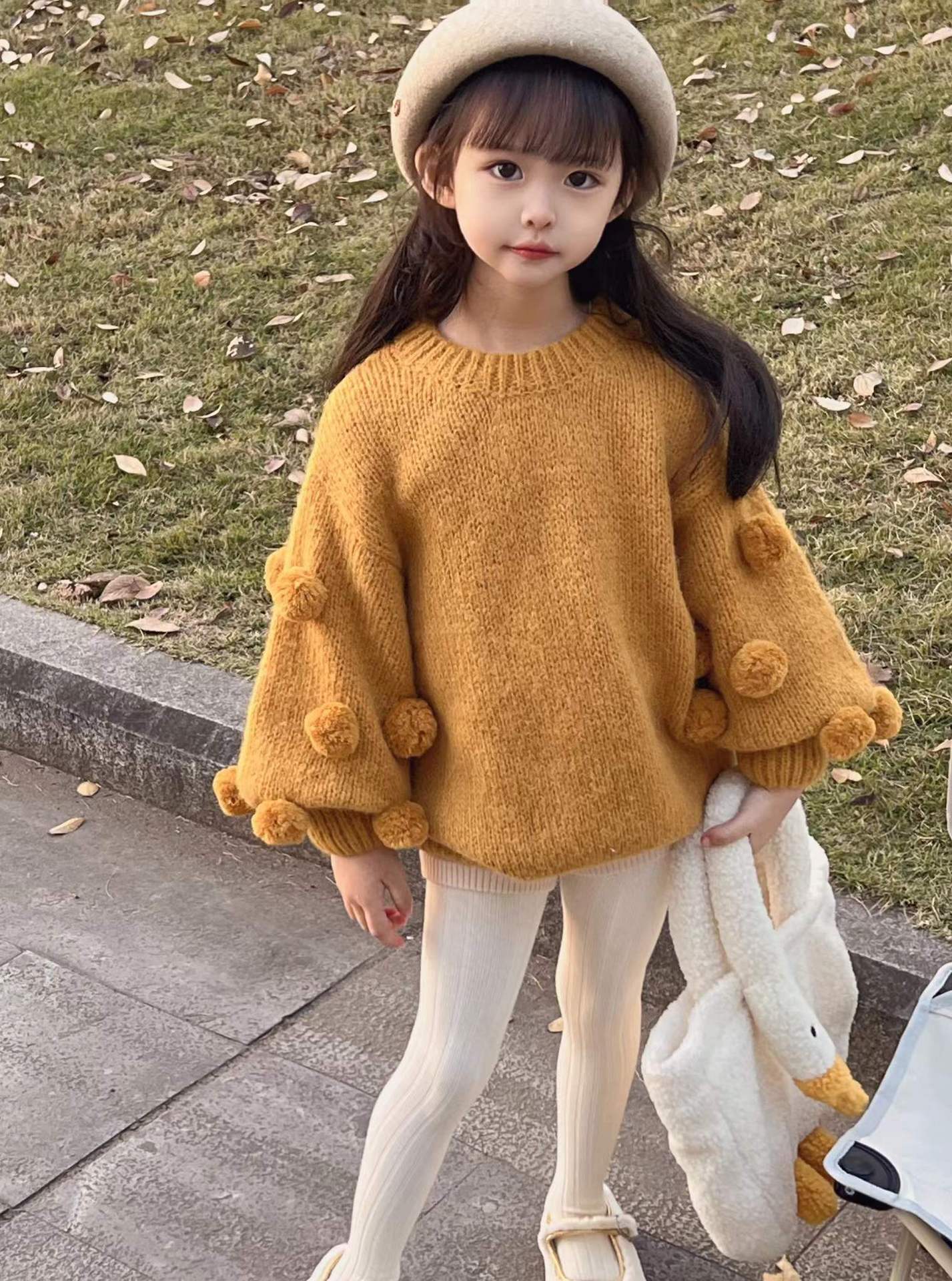 Girls' Pullover 3