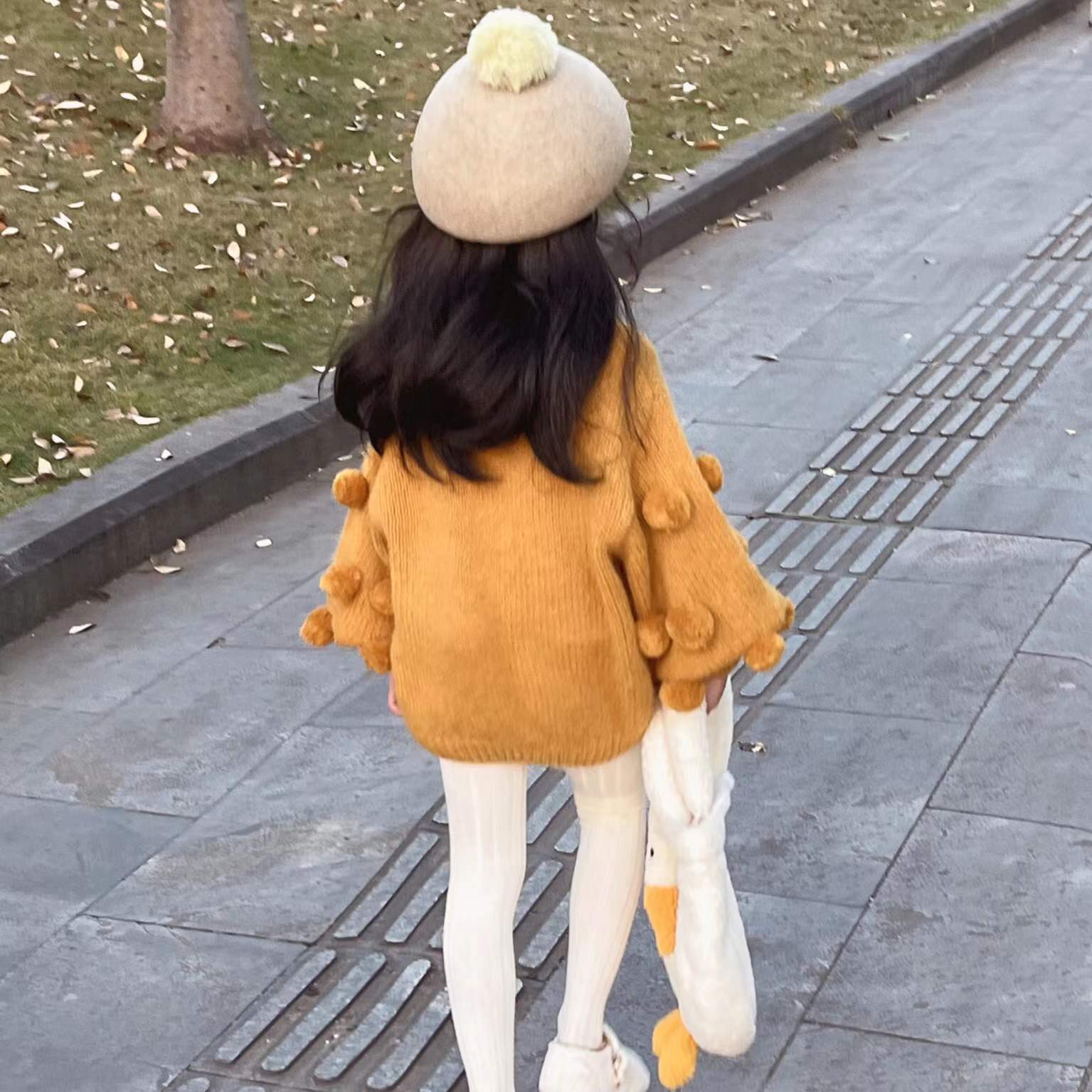 Girls' Pullover 8