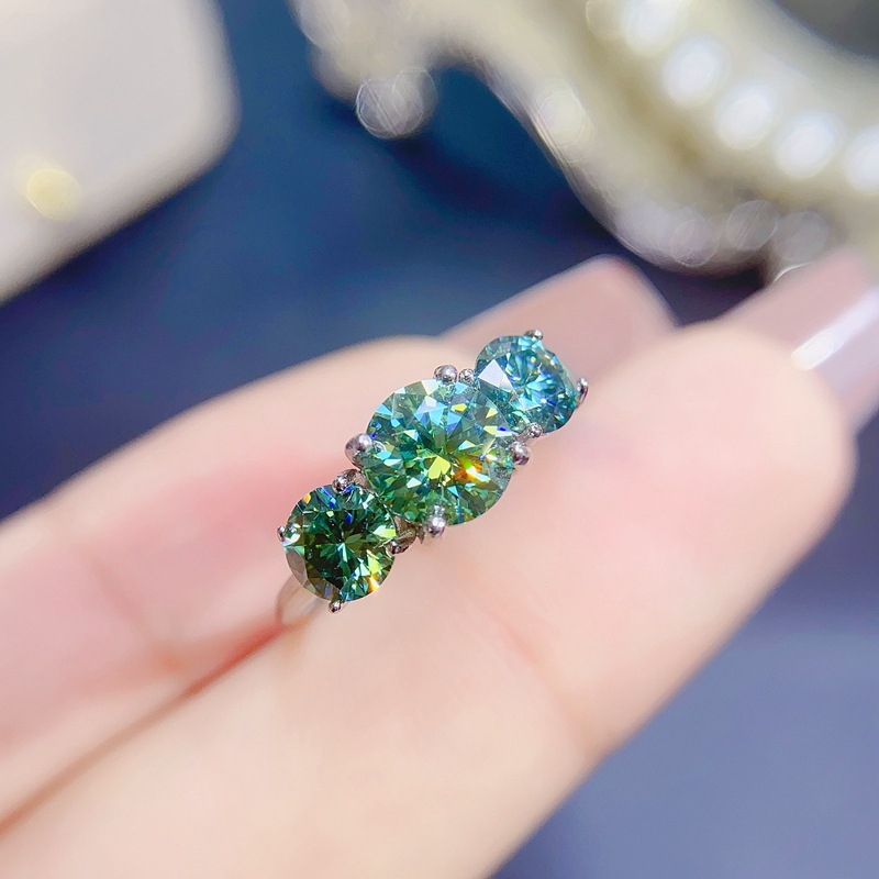 Women's Fashion 925 Silver Moissanite Ring Image 1