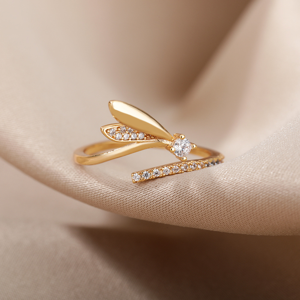 Elegant Gold Ring