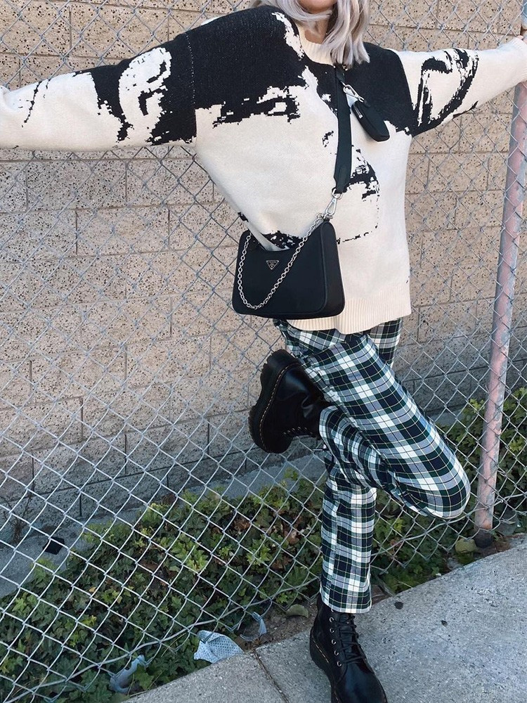 Sweater Image 6