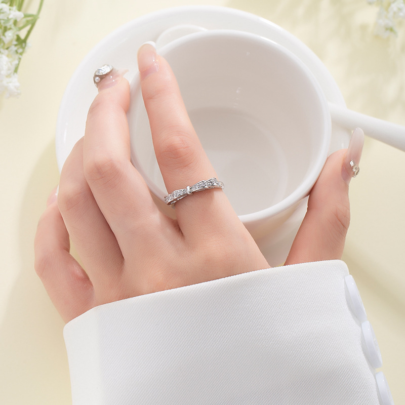 Bow Ring Image 2
