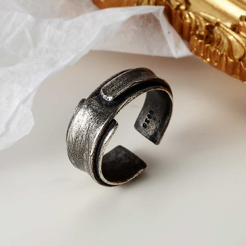 Retro Distressed Origami Ring 4