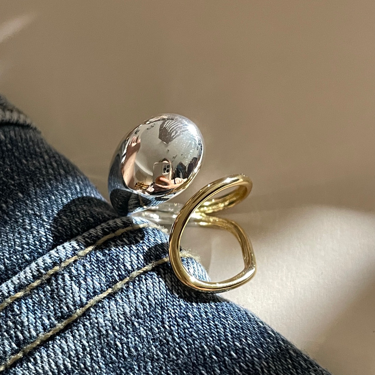 Exaggerated Personality Ring 4