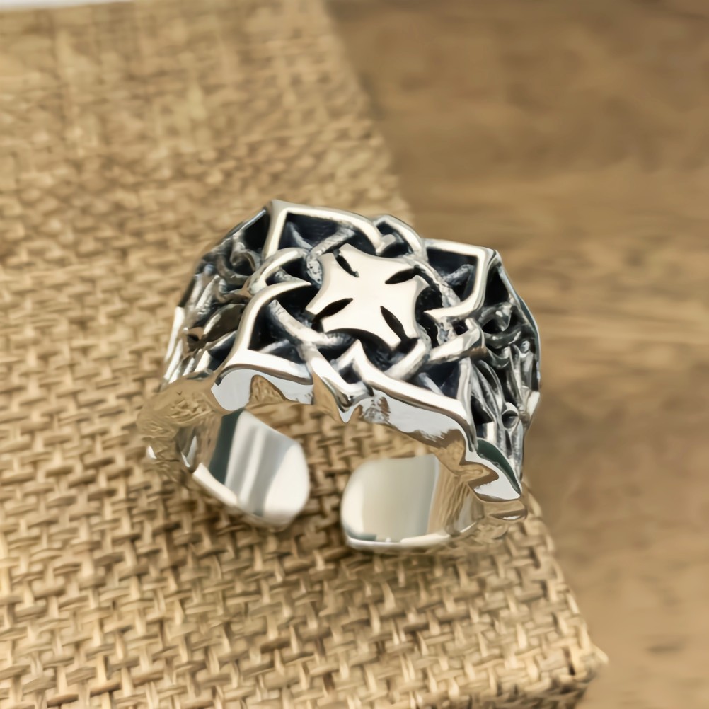  Cross Ring Vintage Image 5
