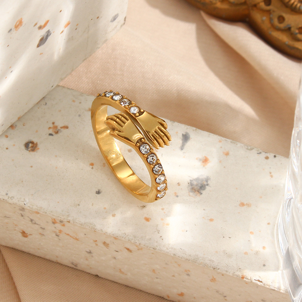 Amaryllis Gold Ring Image 3