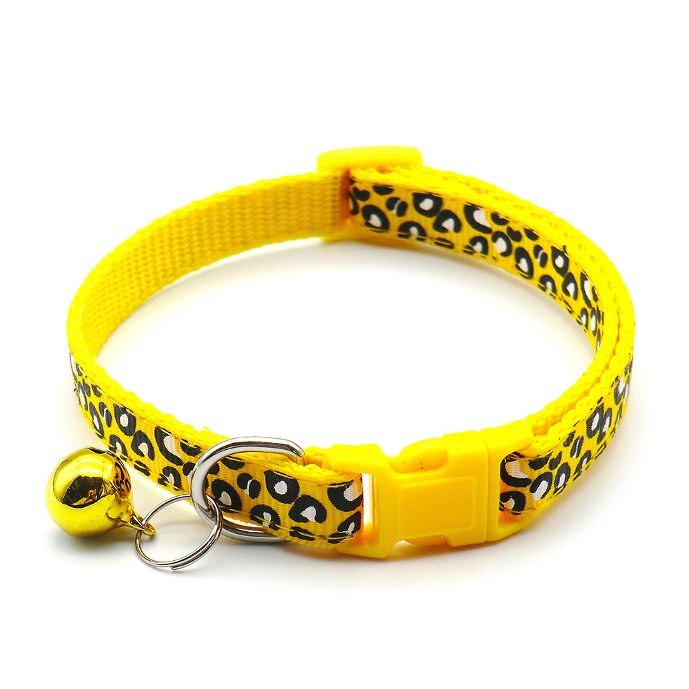 Stylish cat collar