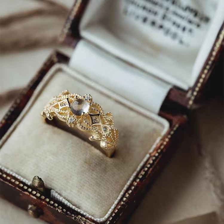 Women's Adjustable White Crystal Inlaid Ring Image 3