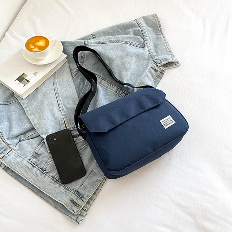 Messenger Bag in Action