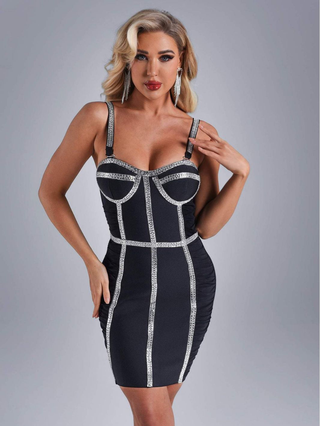 Robe bandage diamantée