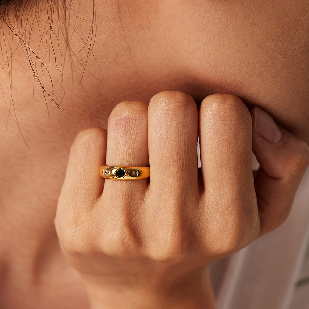 Retro Eight Awn Star Ring 4