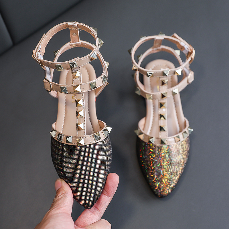 Korean fashion catwalk shoes