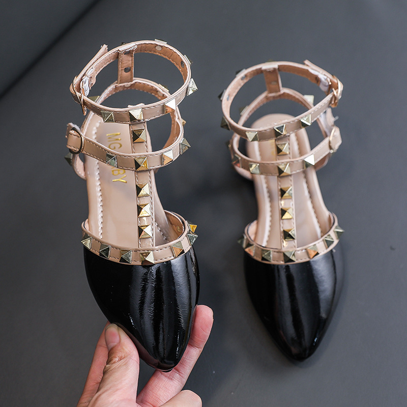 Korean fashion catwalk shoes