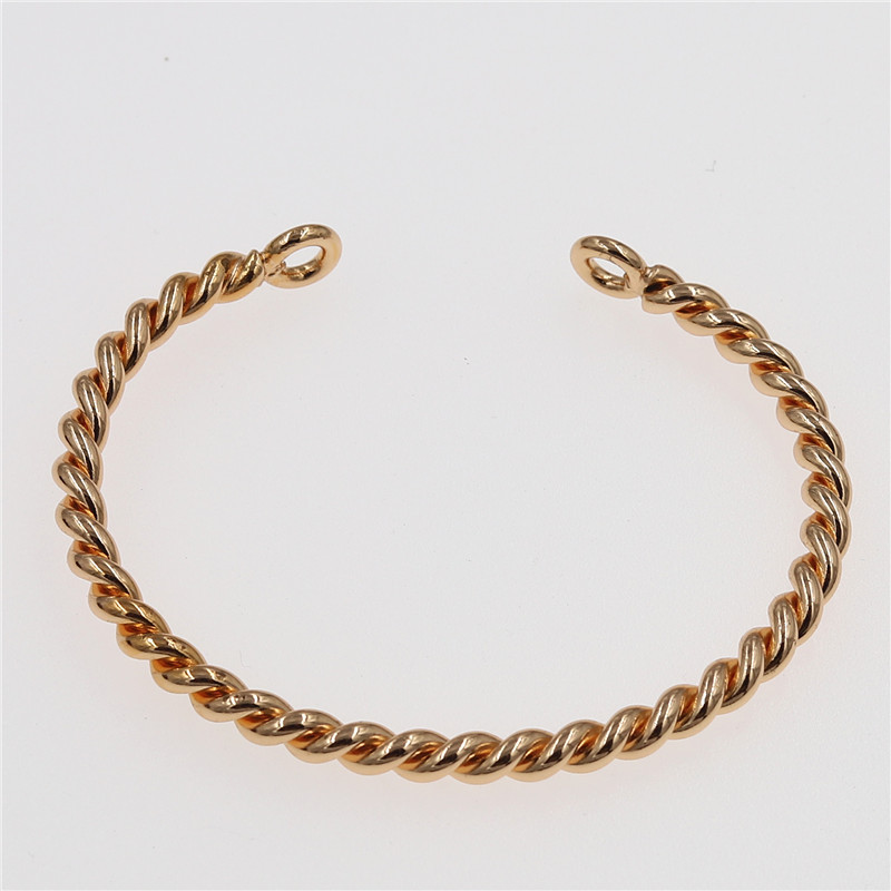 Women's Fashion Retro Twisted Bracelet Image 1