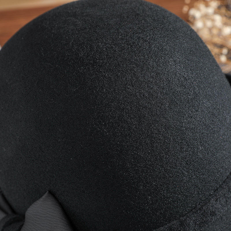 Women's Wool Top Hat Image 6