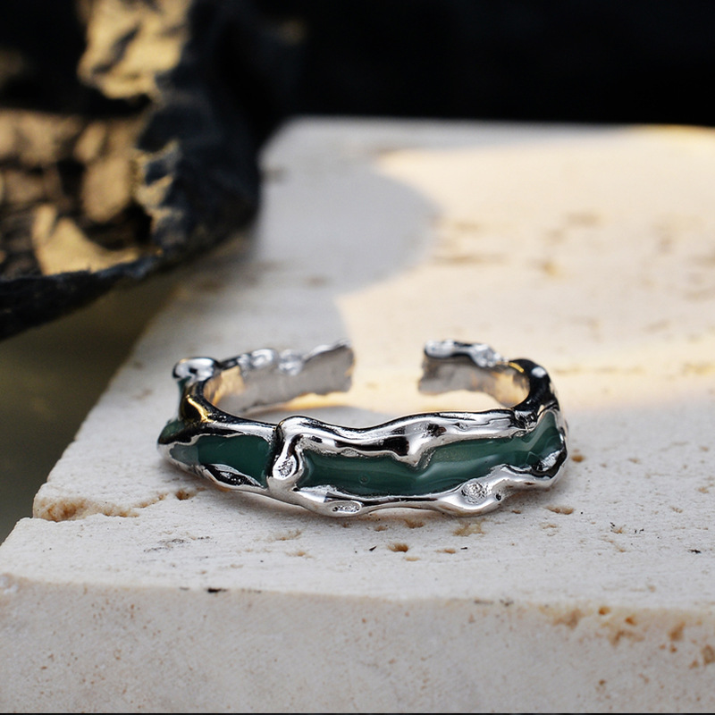 Stylish epoxy treatment ring