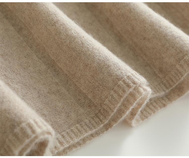 Women's Wool Skirt Image 2