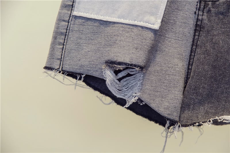 Plus Size Women's Denim Shorts Image 4