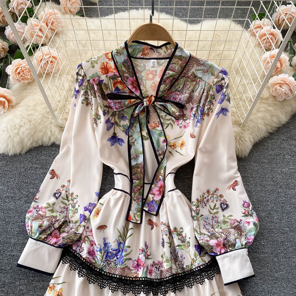 Elegant Floral Dress Image 9