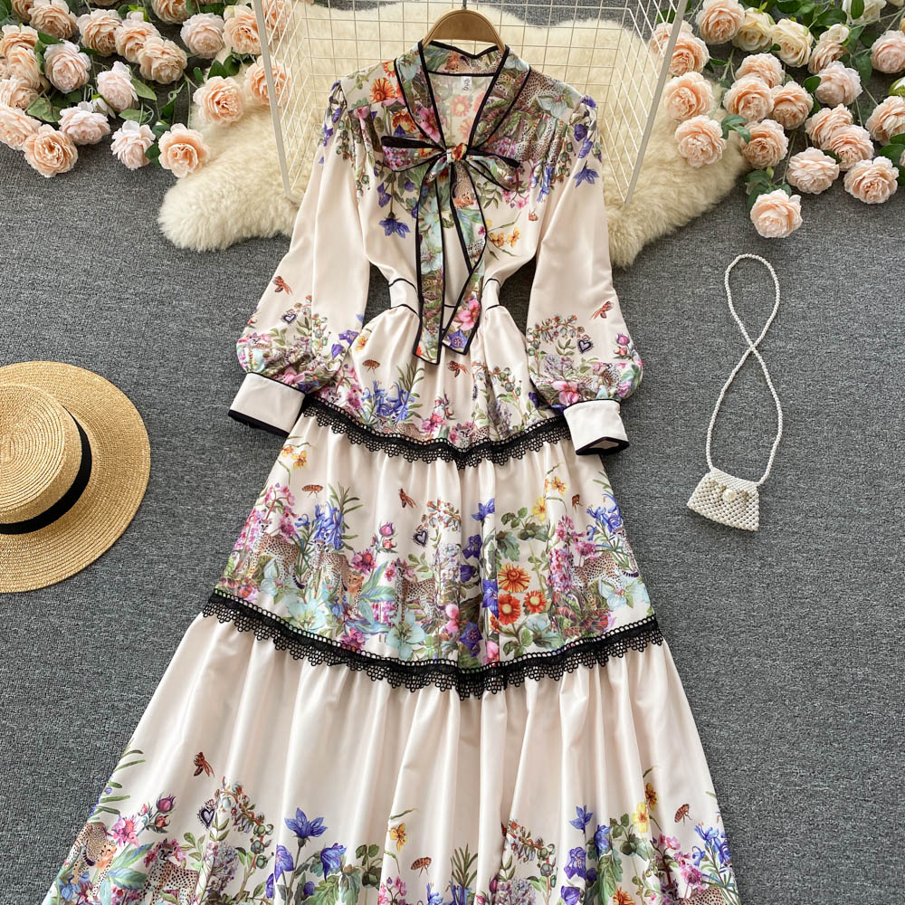 Elegant Floral Dress Image 7