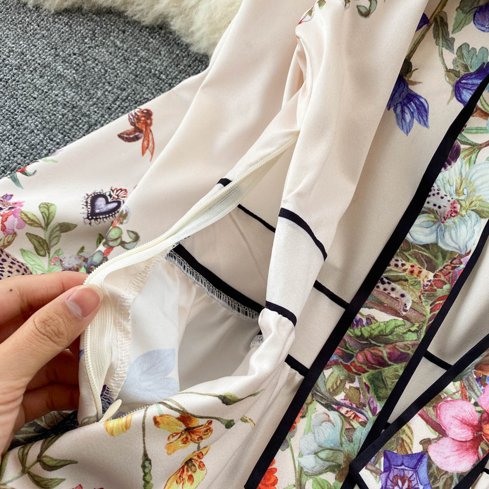 Elegant Floral Dress Image 13