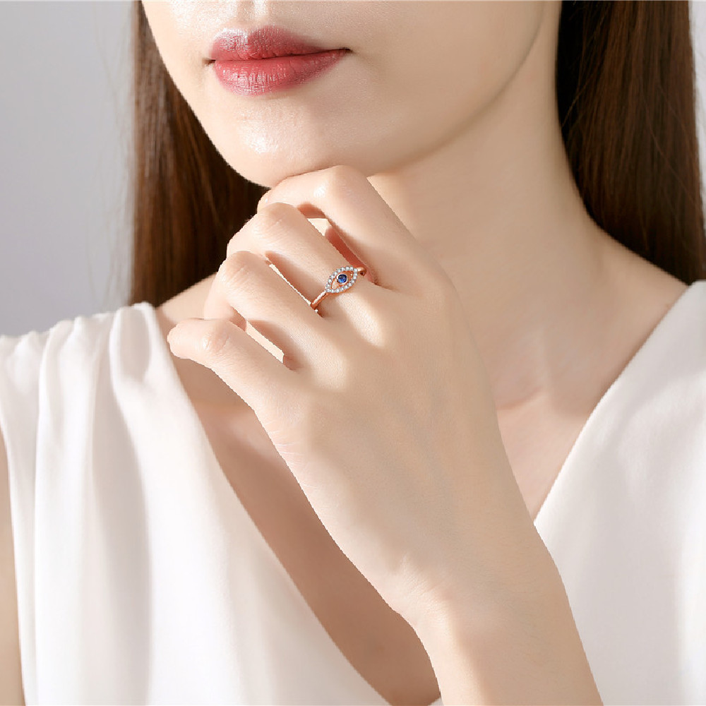 Stylish Ladies Fashion Sterling Silver Ring