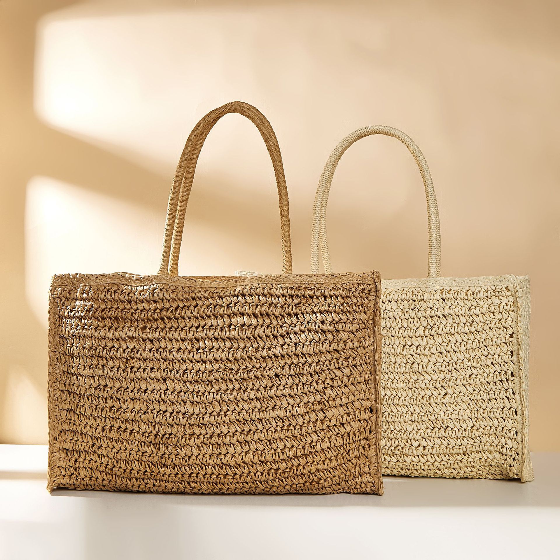 Special-interest Design Ethnic Style Straw Bag Image 1