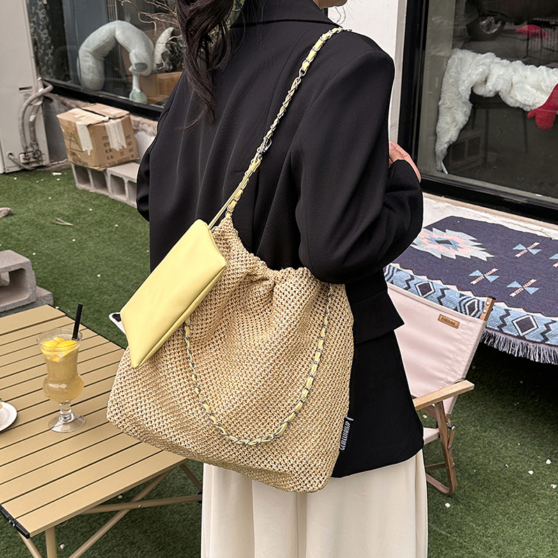 Straw Woven Bag 1