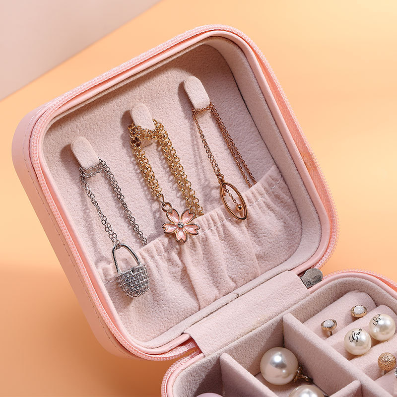 Portable Jewelry Box Image 10