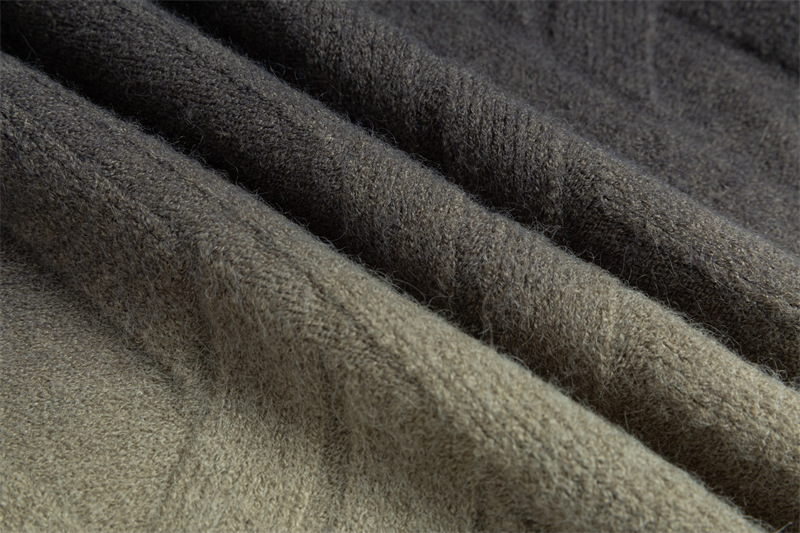 Sweater Image 10