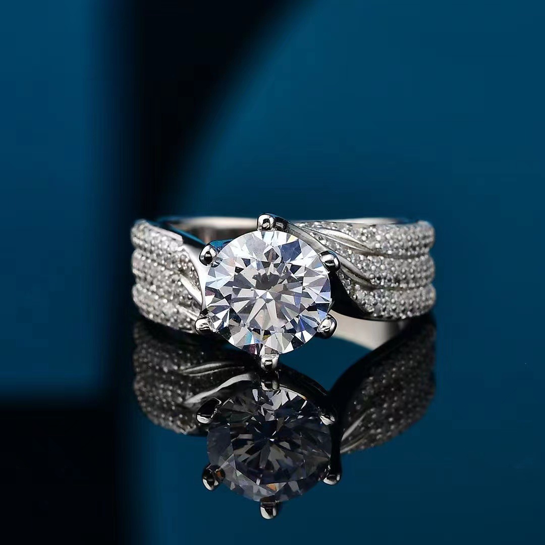 Big Crown Ring Image 4