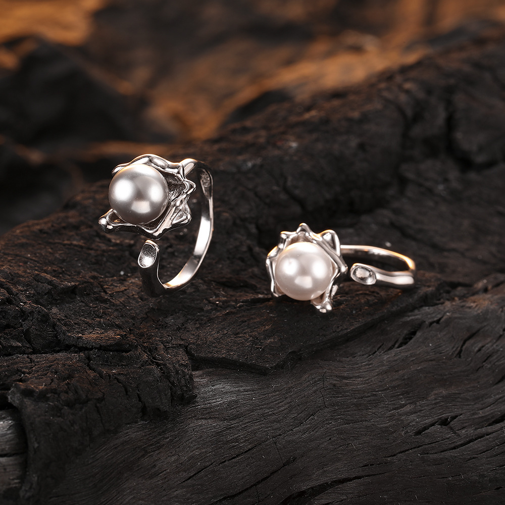 Gray Shell Pearl Ring