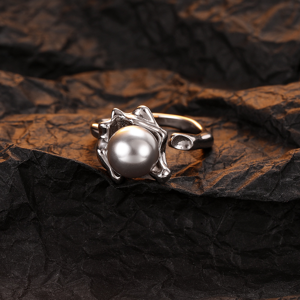 White Shell Pearl Ring