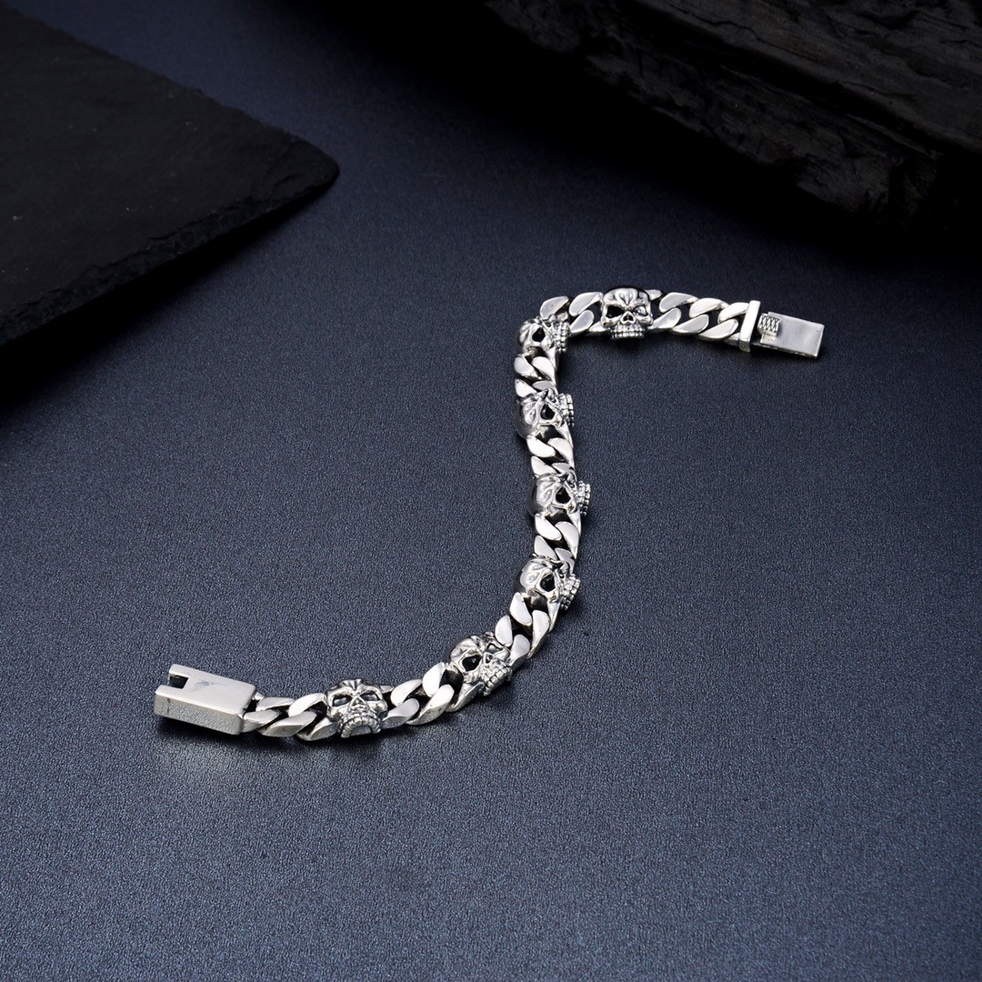 Skull Bracelet Image 4