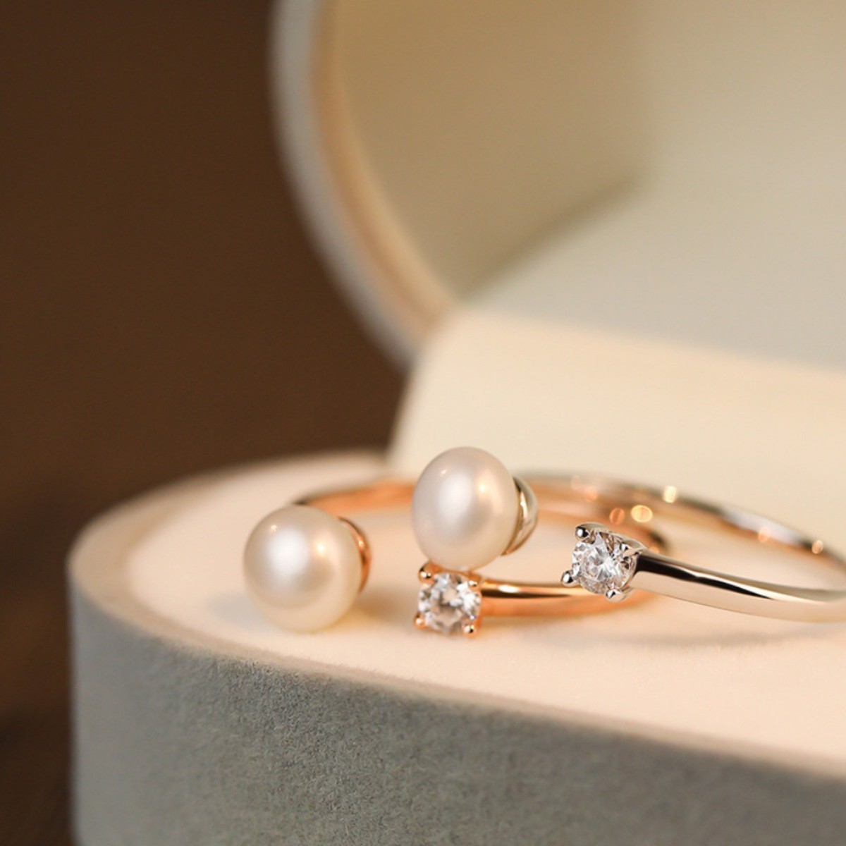 Women's Ring in White Gold